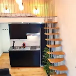 Centre Apartment *