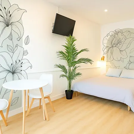 Apartment Centre